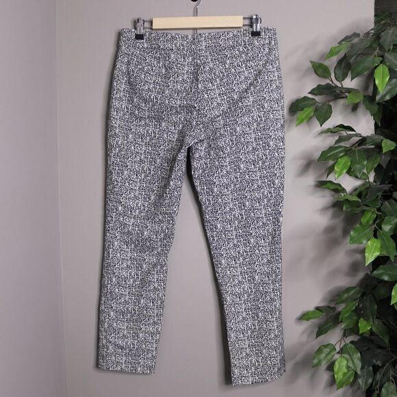 Katherine Barclay Abstract Print Ankle Pants‎ - Picture 6 of 7